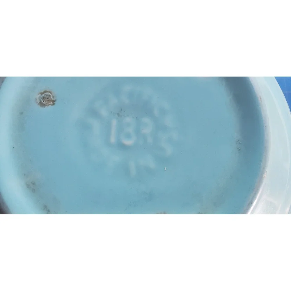 Vintage PACIFIC POTTERY Mixing Bowl Light Blue 18R 8-1/2